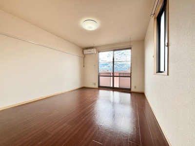 【居間・リビング】 | ミナミハイツフラワー | リビングです