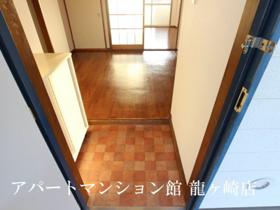 【玄関】 | エルディム西Ｂ | 室内洗濯置場