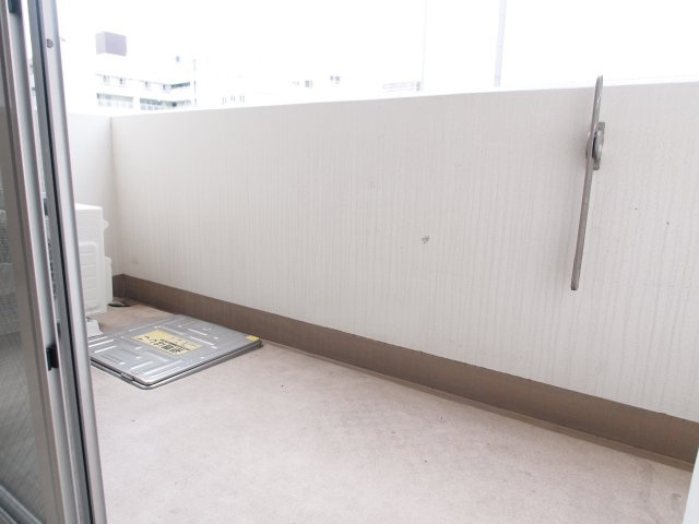 アーデン上本町のバルコニー