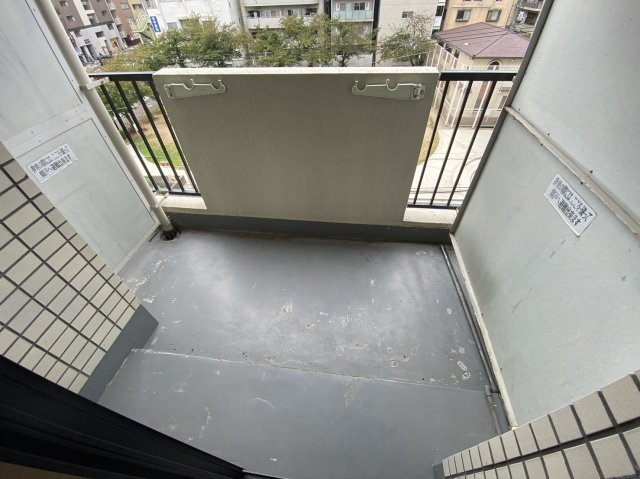 パークサイド上本町駅前のバルコニー