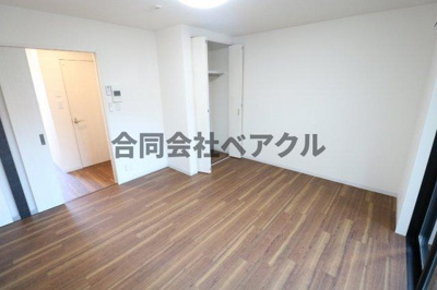 【洋室】 | WIND MILL本町 | 使い勝手のいい洋室です