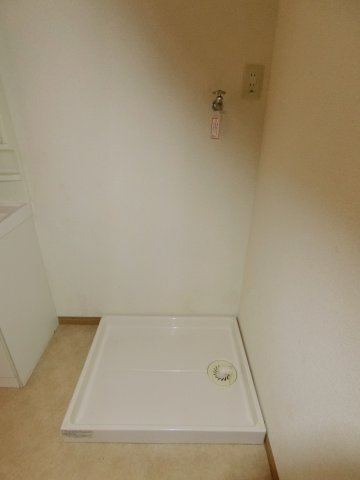 パープルの洗面所