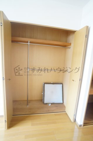 三和建設中山寺ビルの収納