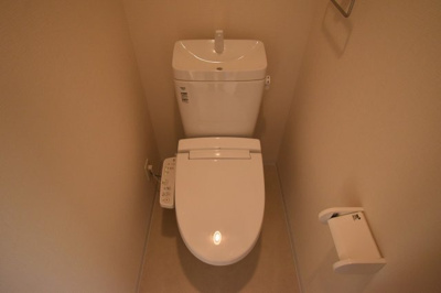 【トイレ】 | シェリロ神山 | シンプルで使いやすいトイレです