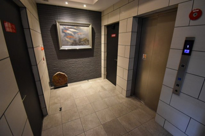 【エントランス】 | Comenz梅田 | 毎日通るエントランスはこのようになっています