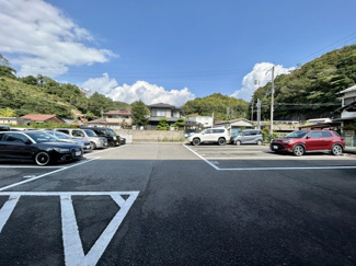 【駐車場】