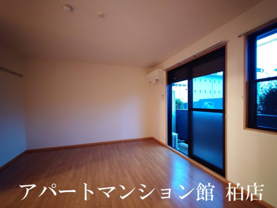 【寝室】 | セレニティーホームズＡ
