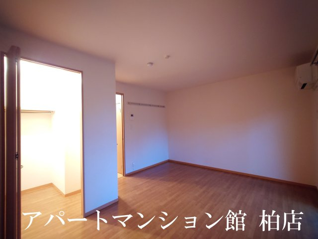 セレニティーホームズＡの収納
