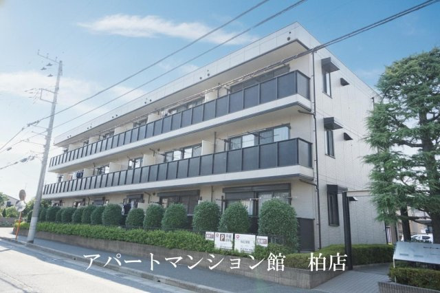 セレニティーホームズＡ