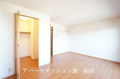 【寝室】 | セレニティーホームズＡ