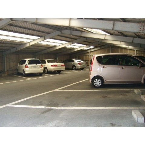 岐阜市花沢町１丁目の駐車場の外観