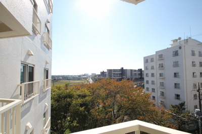 【展望】 | 海老名プラーザ16号棟5階　2LDKリフォーム済マンション【仲介手数料半額キャンペーン対象】