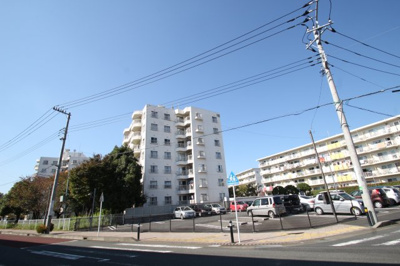 【外観】 | 海老名プラーザ16号棟5階　2LDKリフォーム済マンション【仲介手数料半額キャンペーン対象】 | □■海老名市を中心に地域密着で営業している不動産会社です■□