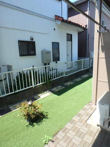 【庭】 | HAPPY　INN