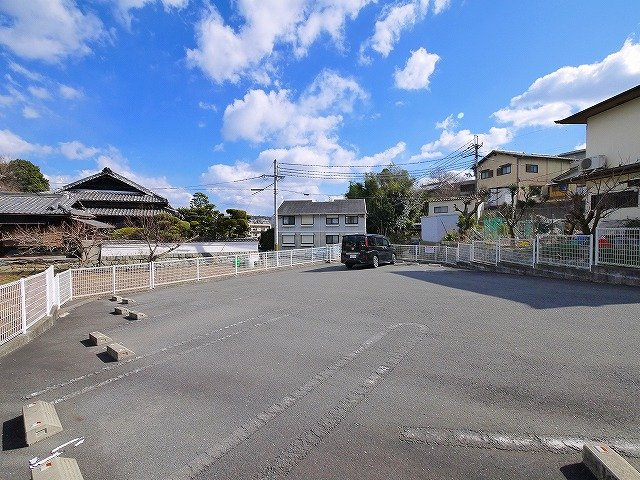 ヴィラ・モンターニュの駐車場|駐車場があります