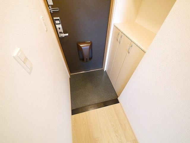 Merveille　二階堂の玄関|カードキーですのでセキュリティも安心