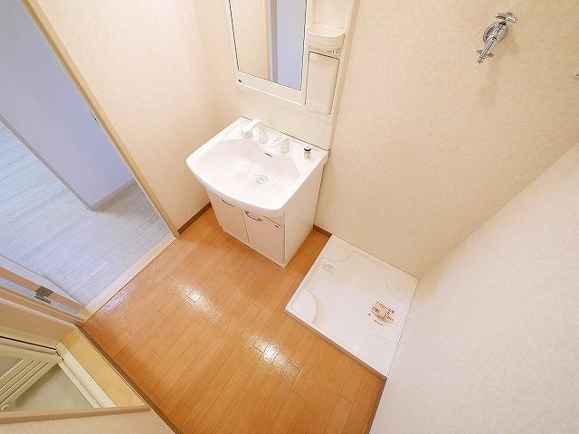 Merveille　二階堂の洗面所|洗濯機が室内に置けますよ