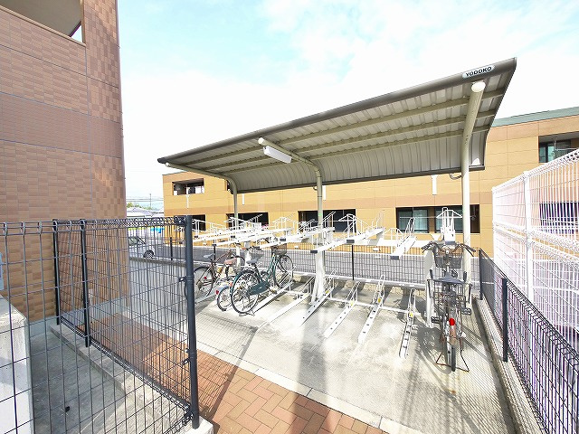 Merveille　二階堂のその他共用部分|屋根付き駐輪場です