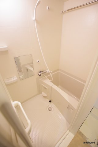 ヴィラセレーノ玉造本町（旧ルネフラッツ玉造本町）　仲介手数料無料の浴室