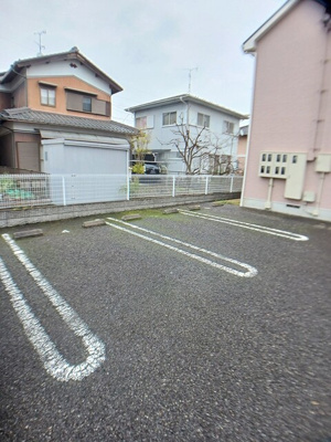 【駐車場】 | シャン・ド・フルール