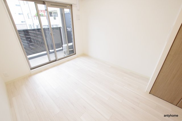 ララプレイス玉造パルク 仲介手数料無料の居間・リビング