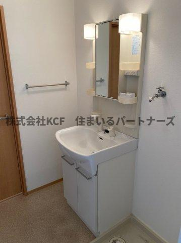 ハウスフリーデ五番館の独立洗面台|独立洗面化粧台付き