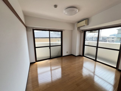 【居間・リビング】 | リバーサイドマンション