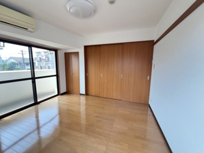 【居間・リビング】 | リバーサイドマンション