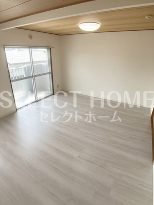 【居間・リビング】 | コーポすずきＡ棟 | こちらのリビングで趣味の時間をお楽しみください