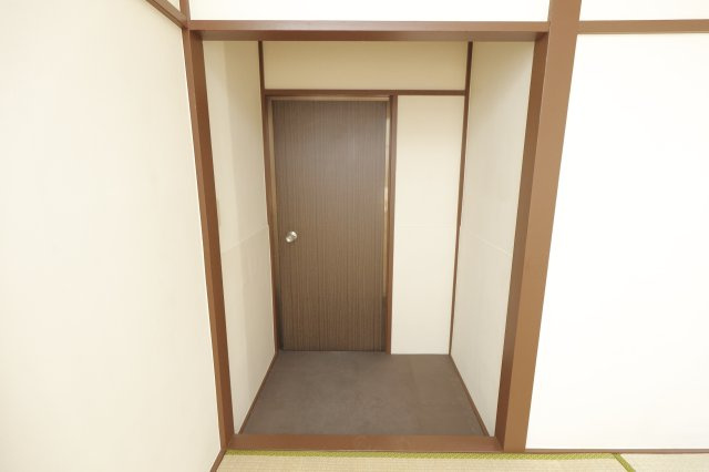みどり荘の玄関