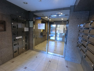 【エントランス】 | アール・ケープラザ平間駅前 | エントランス内