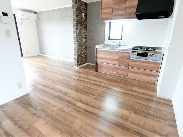 ファーストコーポ八千代の居間・リビング