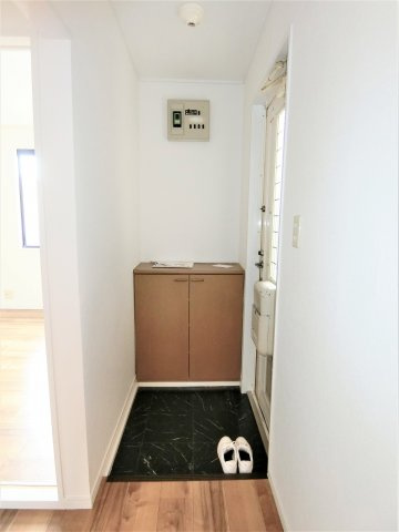 ファーストコーポ八千代の玄関