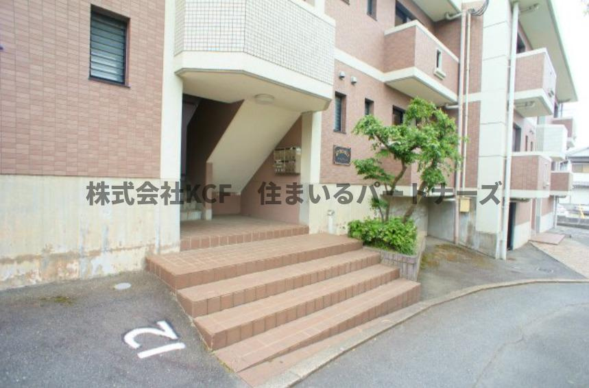 グランディールのエントランス|清潔なエントランスです