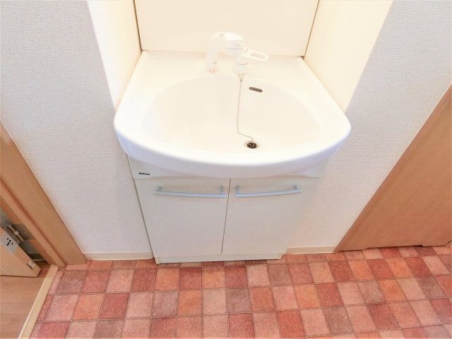 アメニティ東金Ⅲの独立洗面台