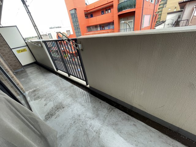 グローバルガーデン塚田のバルコニー