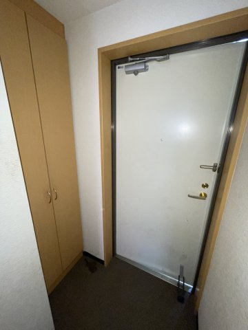 グローバルガーデン塚田の玄関