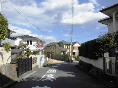 【前面道路含む現地写真】 | 大津市湖青2丁目22-1　中古戸建
