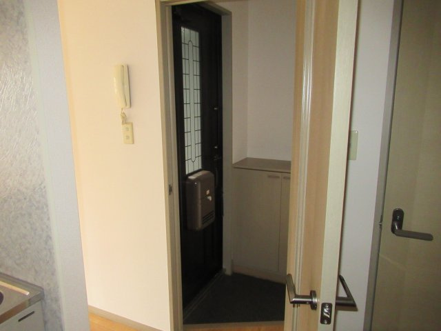 ローレルさくらの玄関