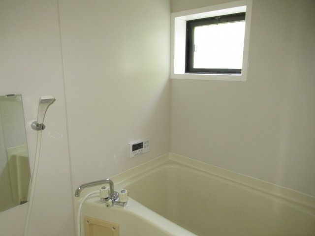 ローレルさくらの浴室