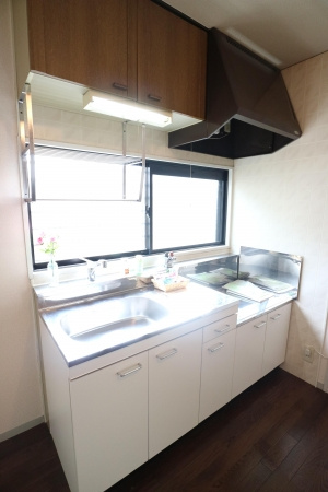 メゾンフレールのキッチン|参考、同建物・反転間取りの号室