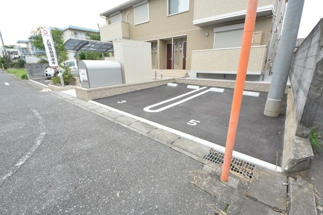 エトワールの駐車場