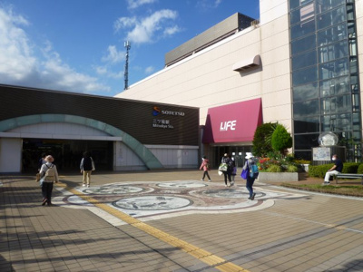 【周辺】 | 東希望が丘中古戸建 | 駅前広場です