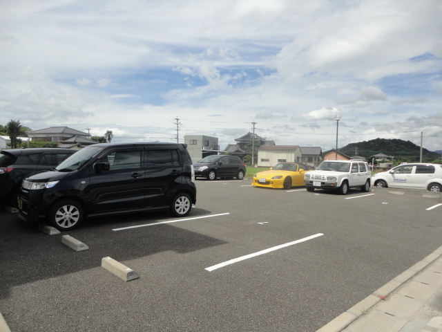 エスポワールK【キャッシュバック対象】の駐車場