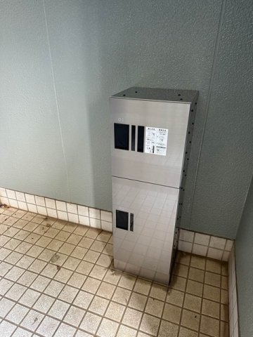 【その他共用部分】 | フレマリール仲町台弐番館 | 共用エントランスには宅配BOXがあるので荷物の受け取りもスムーズに♪再配達を依頼する手間が省けます☆