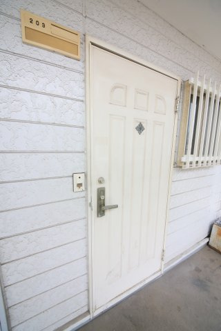 ハイム榎戸のエントランス
