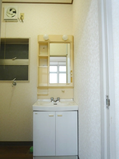 本郷三丁目ビルの洗面所|洗面脱衣所