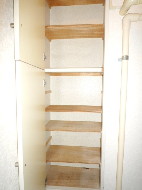 本郷三丁目ビルの収納|シューズボックス