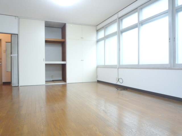 本郷三丁目ビルの洋室|洋室