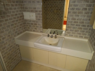 【独立洗面台】 | フジヤビル | 独立洗面台で身支度をすべて済ませてしまいましょう